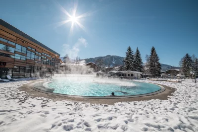Megève - spa outside winter