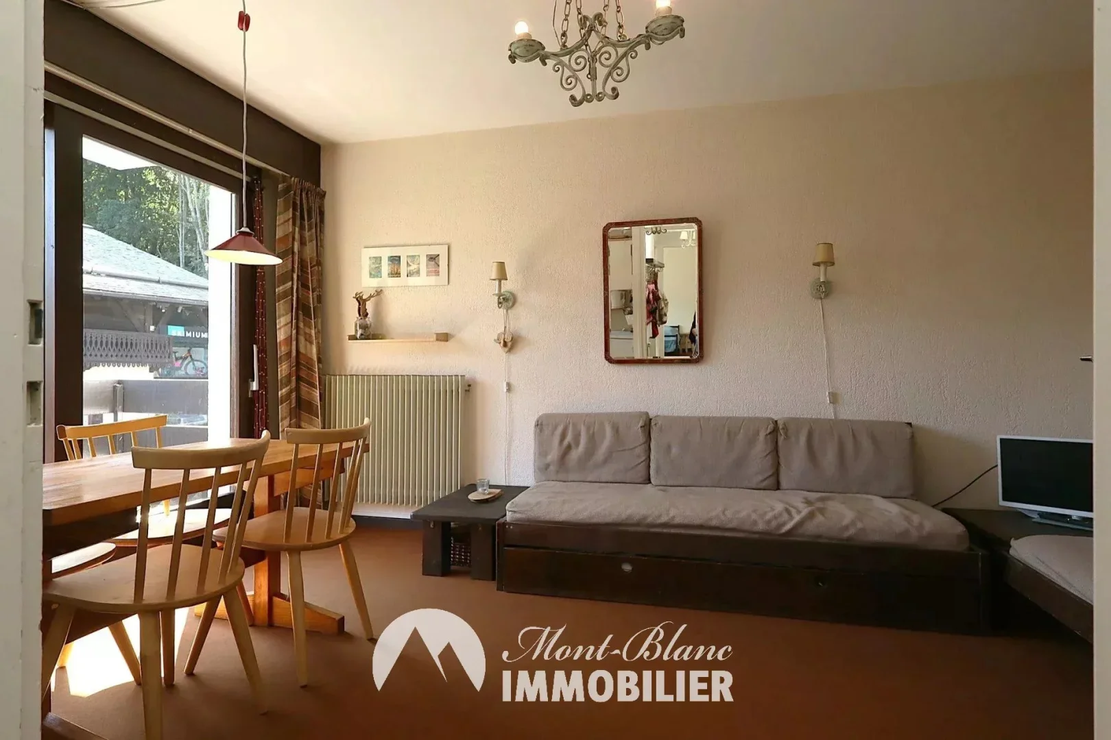- Photo principale