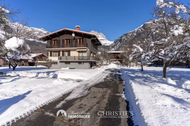 Village house Servoz